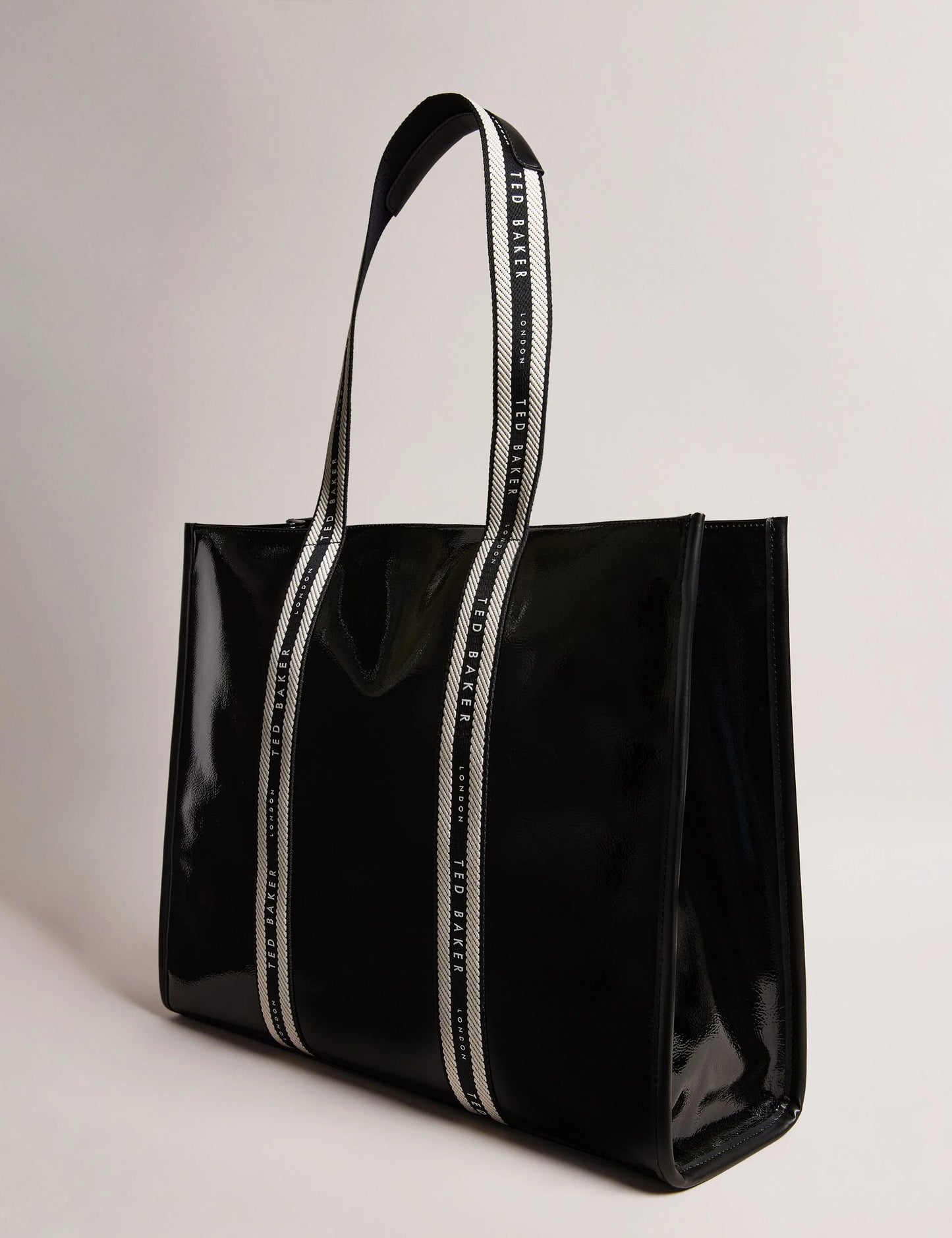 CELINIE | BLACK