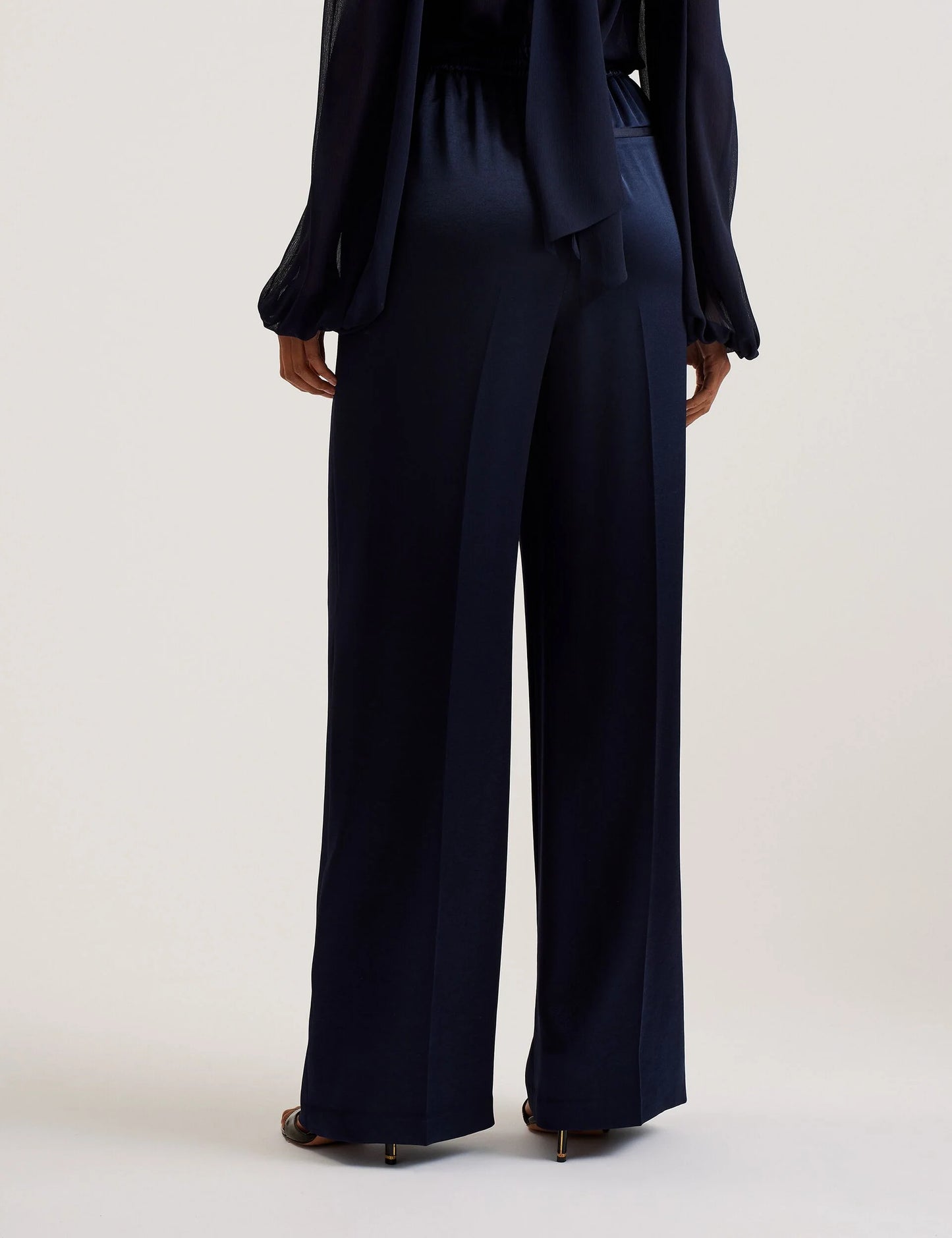 UMAIBO | NAVY