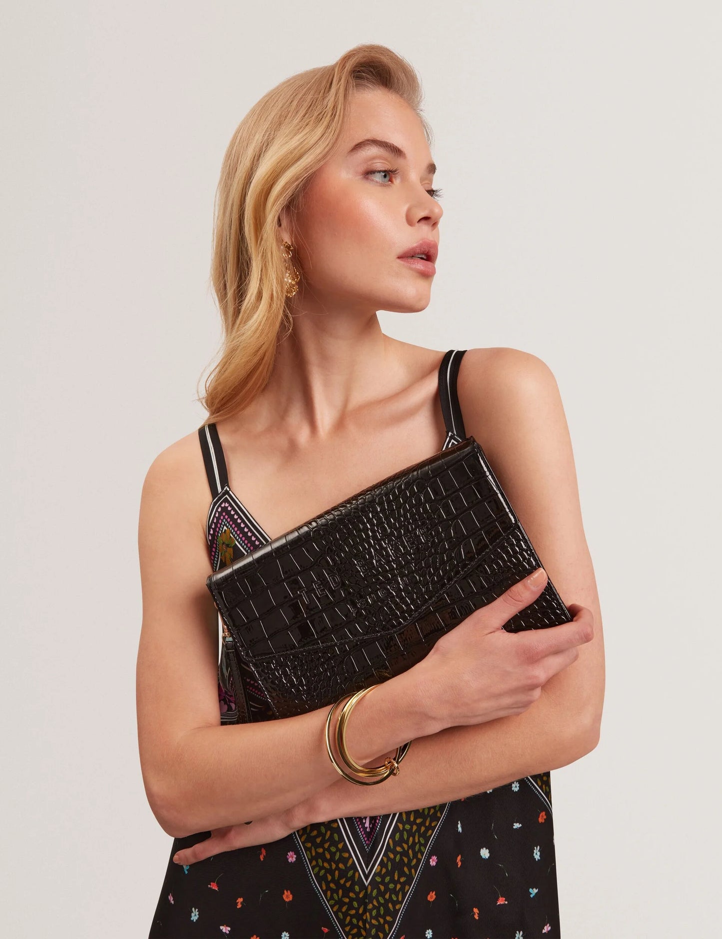 CROCEY | JET-BLACK