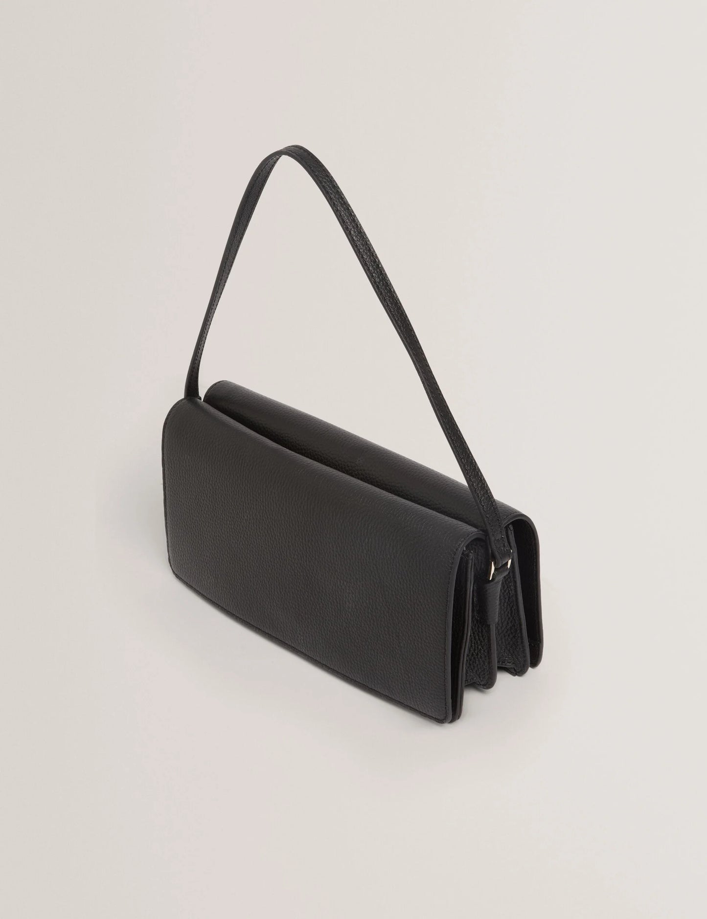 TWYYLA | BLACK